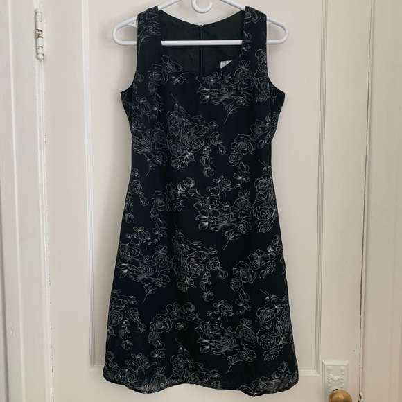 90’s dress 🌿 - Picture 1 of 4